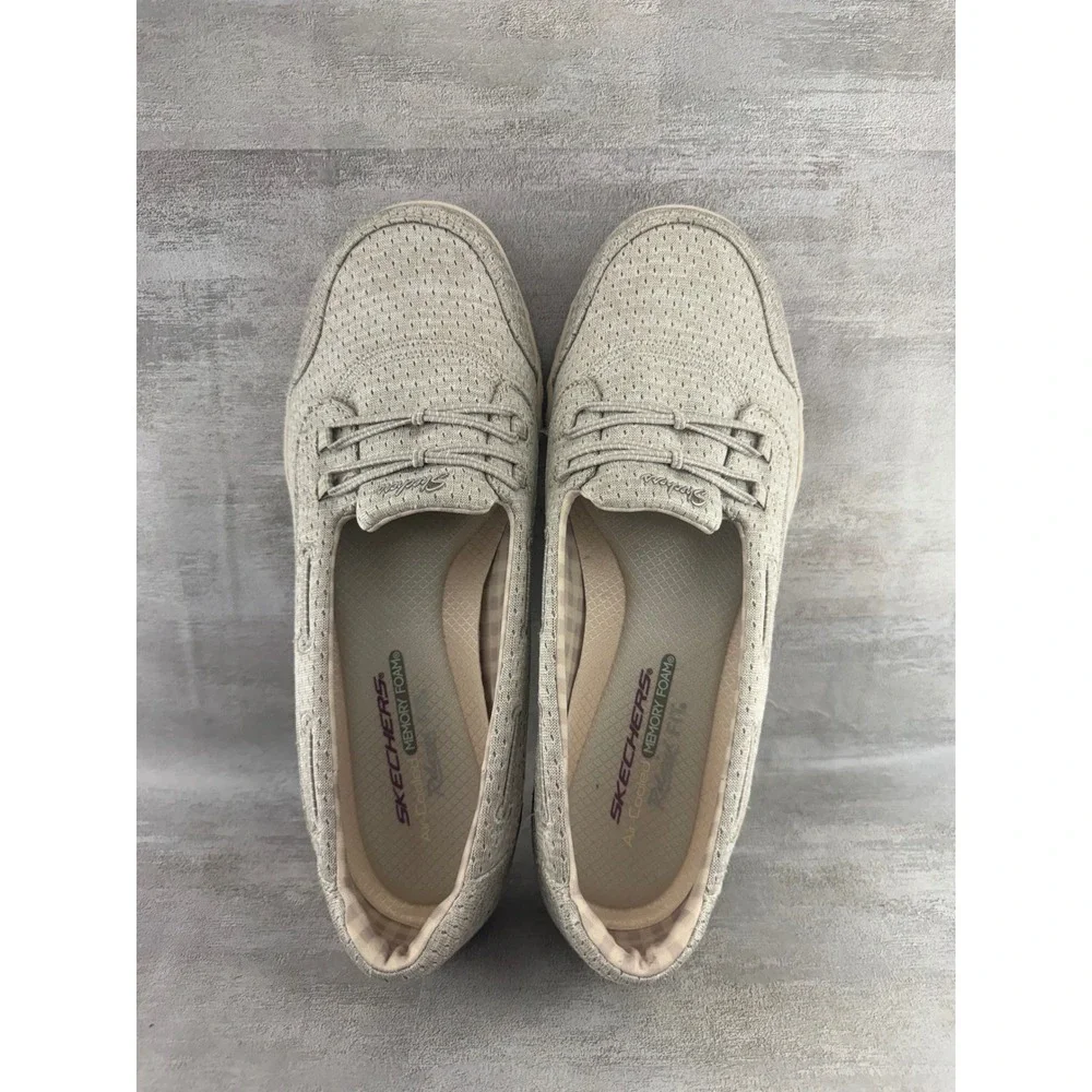 Skechers Relaxed Fit Memory Foam Stone Beige Loafers 23839 Women Sz 9